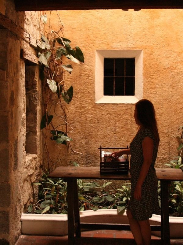 Psicóloga feminista en perspectiva de cambio profundo en terapia feminista